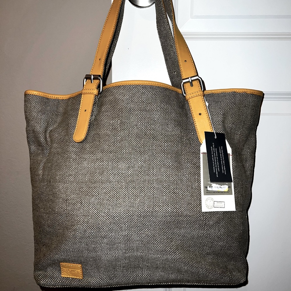 NWT Tom’s Tote